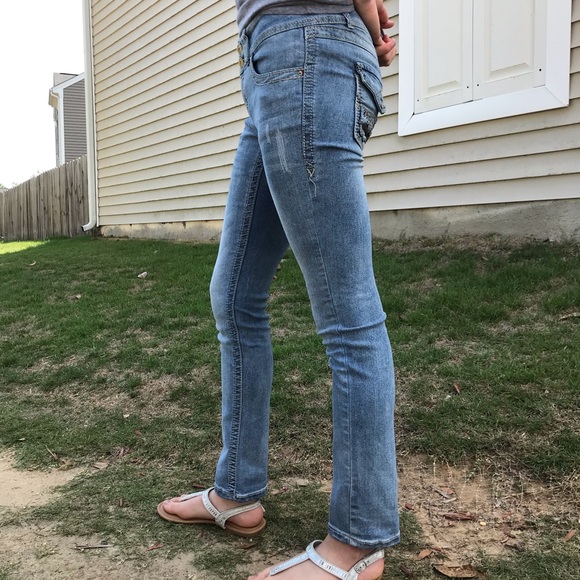 Jeans Size 3 Juniors. - Picture 3 of 5